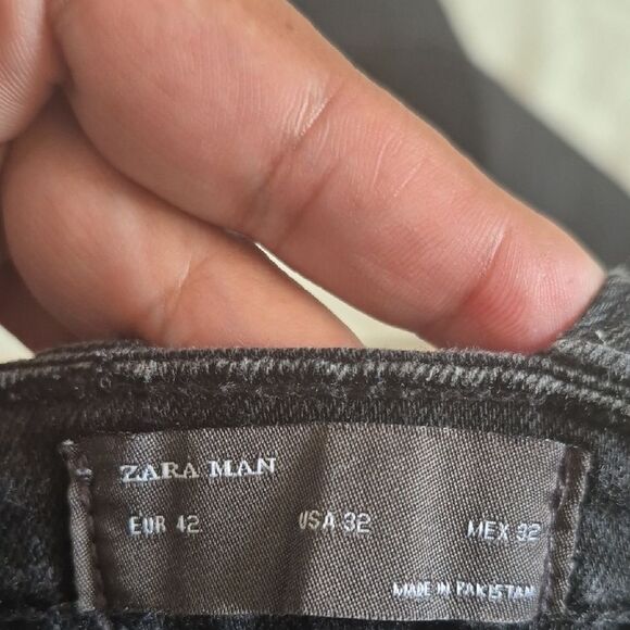 Zara Men Black Skinny Jeans - Picture 2 of 15